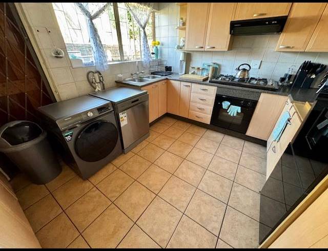 3 BEDROOM HOUSE FOR SALE IN BONAERO PARK